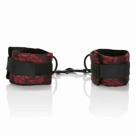 CalExotics Scandal Univerzalni Set Lisica Crvena i Crna Podesiv 35.3cm
