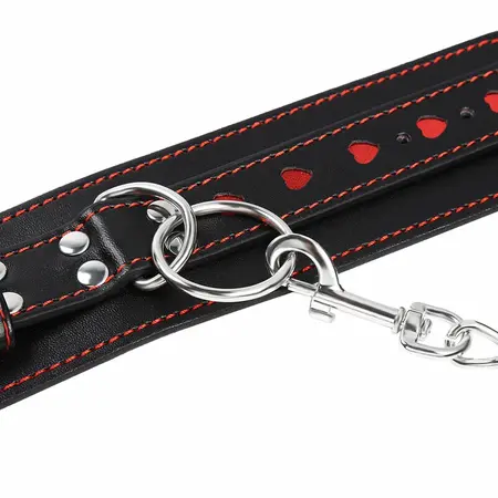OHMAMA Heart-Detail Adjustable Faux Leather Handcuffs, Universal Size