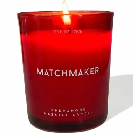 Eye of Love Matchmaker Red Diamond masažna sveća 150ml kedar i crna ribizla