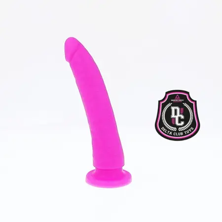 DeltaClub Ljubičasti Intimni Silikonski Model 17cm x 3cm Hipoalergen