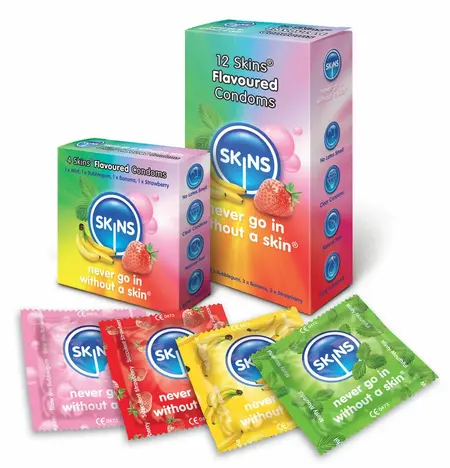 Skins Flavoured Condoms 12-Pack - Assorted Aroma, Extra Lubrication