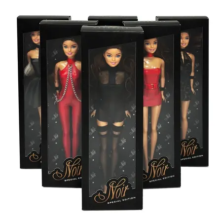Noir Handmade Deluxe Fashion Set S - 13-Piece Collection with Barbie Figure