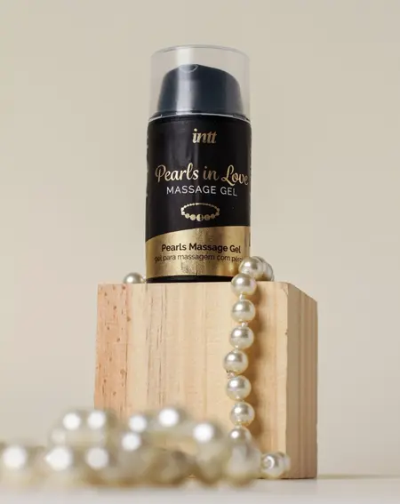 intt Pearls in Love Massage Kit sa silikonskim gelom i bisernom ogrlicom 15ml