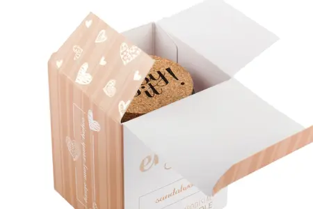Magnetifico Sandalwood Masažna sveća za telo sa feromonima 70ml, dugo gorenje