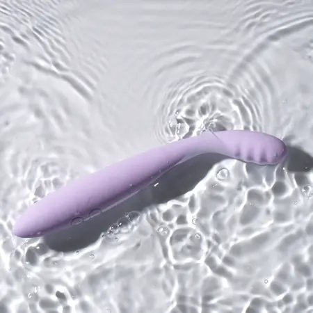 Svakom Cici 2 Lavender Fleksibilni Silikonski Vibrator sa Funkcijom Grejanja