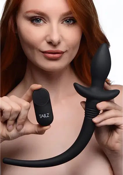 XR Brands Waggerz Vibrirajući Silicone Rep sa Daljinskim, Crni, IPX7