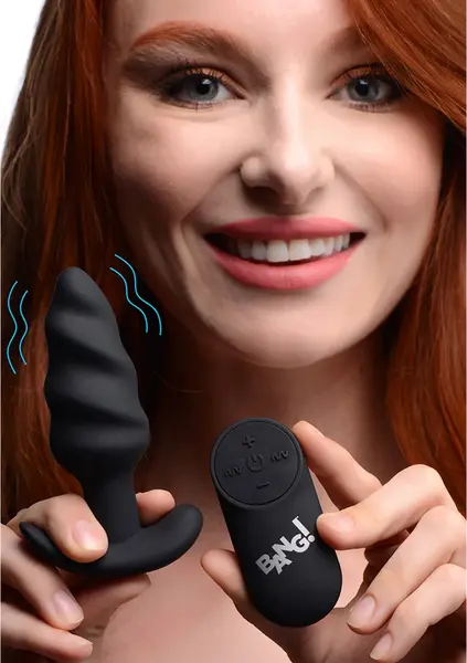 BANG Swirled Silicone Plug with Remote Control, USB Rechargeable, Black