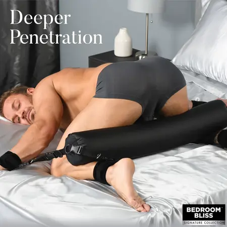 XR Brands Sex Spreader crni - Podstavljeni sistem za vezivanje sa lisicama