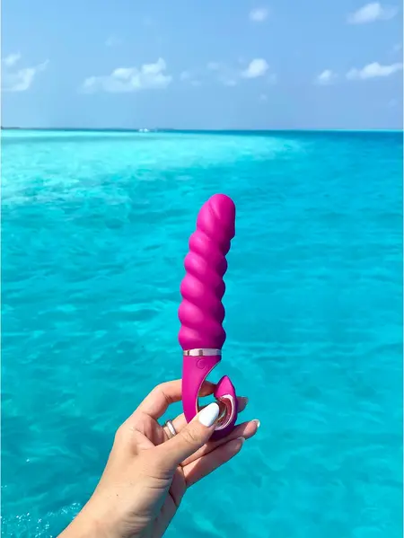 Gvibe Gjack Mini Sweet Raspberry kompaktni intimni uređaj Bioskin