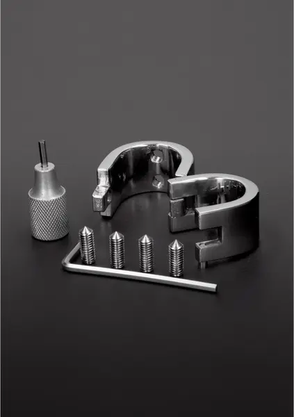 Master Series Oval Stainless Steel Spiked Restraint Ring 8714273941879