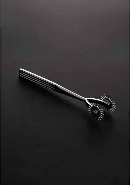 Shots DUO Double Wartenberg Pinwheel Nerđajući Čelik Crni