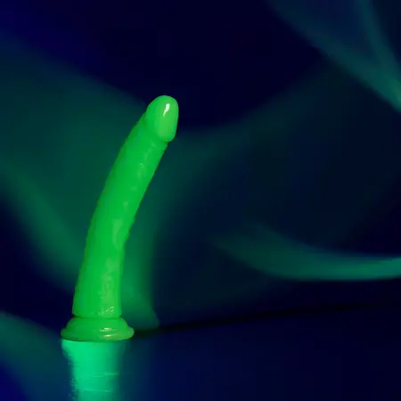 RealRock Glow Slim Intimna mašina sa usisnom čašom 22.5cm Zelena