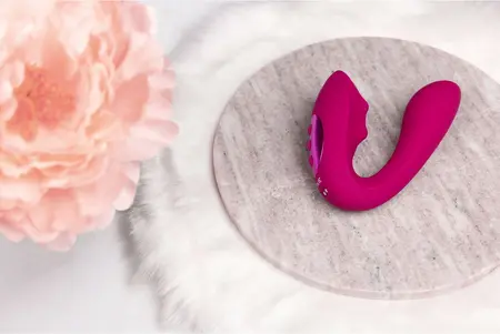 VIVE Yuki Dual Motor intimni masažer sa kuglicama, roze silikon