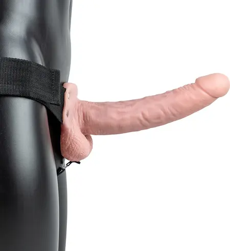RealRock Vibrantni Šuplji Intimni Sistem sa Testisima 23 cm Podesivi Pojas