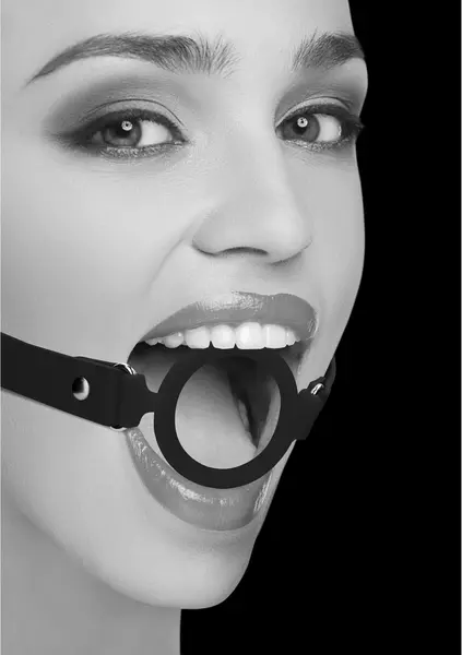 Master Series Silikonski podesivi restriktivni prstenasti gag crni 4cm