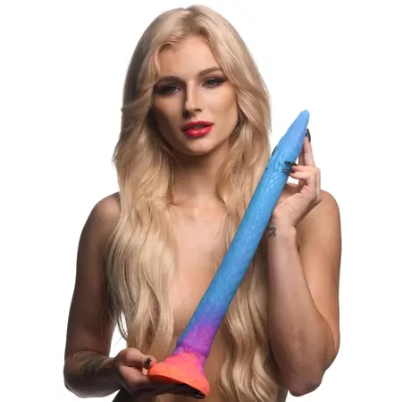 XR Brands Makara Silikonska Zmija koja Svetli u Mraku Model 40cm Višebojna