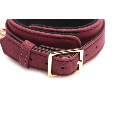 XR Brands 6-delni somot burgundy BDSM set sa podesivim lisicama i ogrlicom