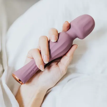 My Own Filo Hyacinth Wand Masažer Ljubičasta - Ergonomski Wellness Uređaj
