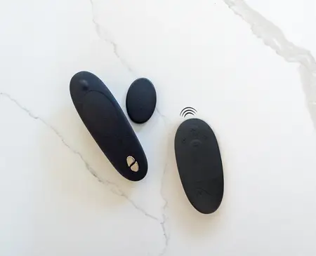 We-Vibe Moxie+ Satin Black - Compact Remote-Control Intimate Device