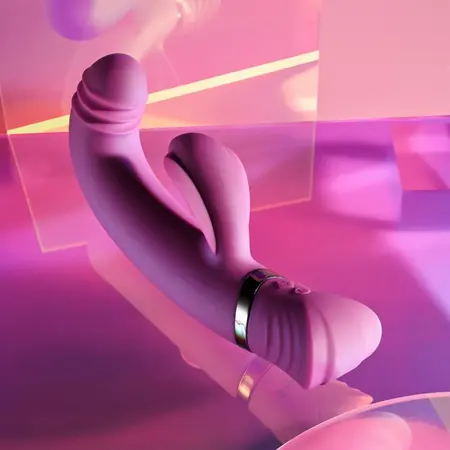 Playboy Pleasure Tap That vibrator ljubičasti - 9-brzinski zakrivljeni silikonski model