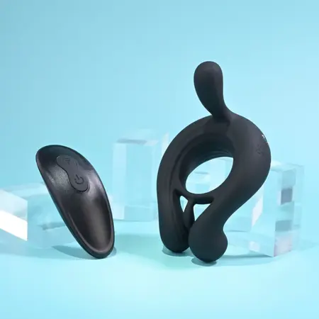 Playboy Pleasure Triple Play Vibrating Ring Crni, 9 modova, daljinski upravljač