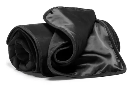 Liberator Fascinator Throw Crna – Vodootporna Baršunasta Zaštita 183x137 cm