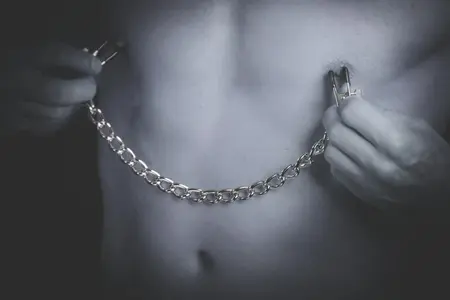 Bad Kitty Adjustable Chain System with Metal Clamps 43.5 cm Silver