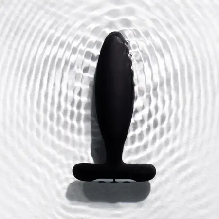 Je Joue Vesta Remote-Controlled Compact Vibrating Plug, Black, 117mm