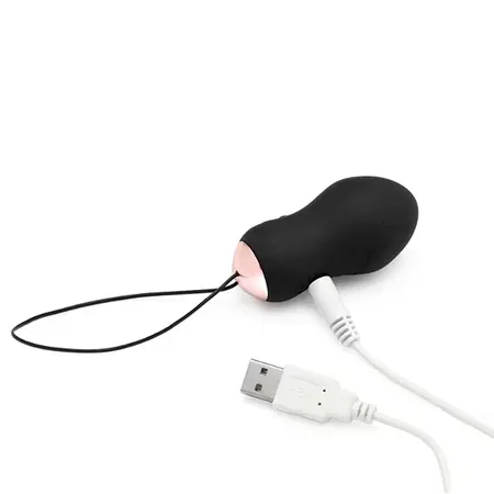 So Divine Addicted Wireless Intimate Egg with Remote, 70mm, Pink