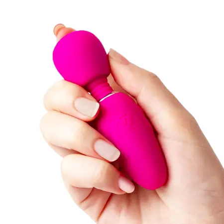 Nomi Tang Pocket Wand Hot Pink Compact Vibrating Massager Set