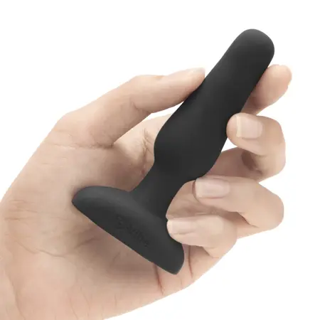 b-Vibe Novice Plug Black - Compact Rechargeable Silicone Model with Remote