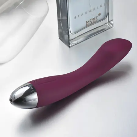 Svakom Amy Violet - Compact Rechargeable Intimate Massager, Waterproof