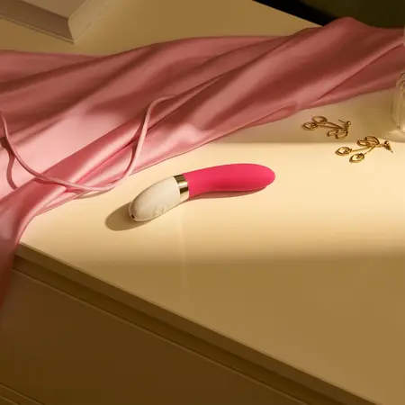 LELO Liv 2 Cerise Rechargeable Intimate Device, 8 Modes, Waterproof