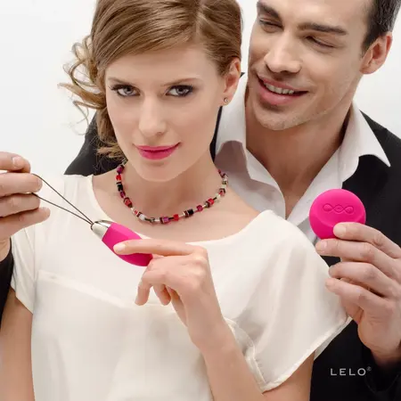LELO Lyla 2 Cerise Remote-Controlled Intimate Wellness Device 80mm