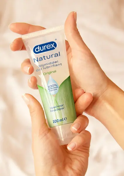 Durex Natural Gel 12 x 100 ml - Water-Based Lubricant, pH-Balanced, Fragrance-Free