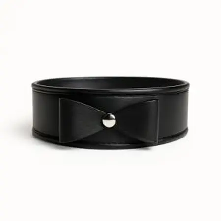 Ogrlica sa lukom od eko kože crna