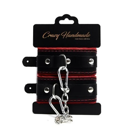 Lisice zaobljene sa mekom crvenom oblogom