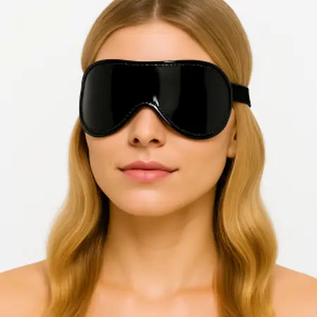 Maska od crne kože lak